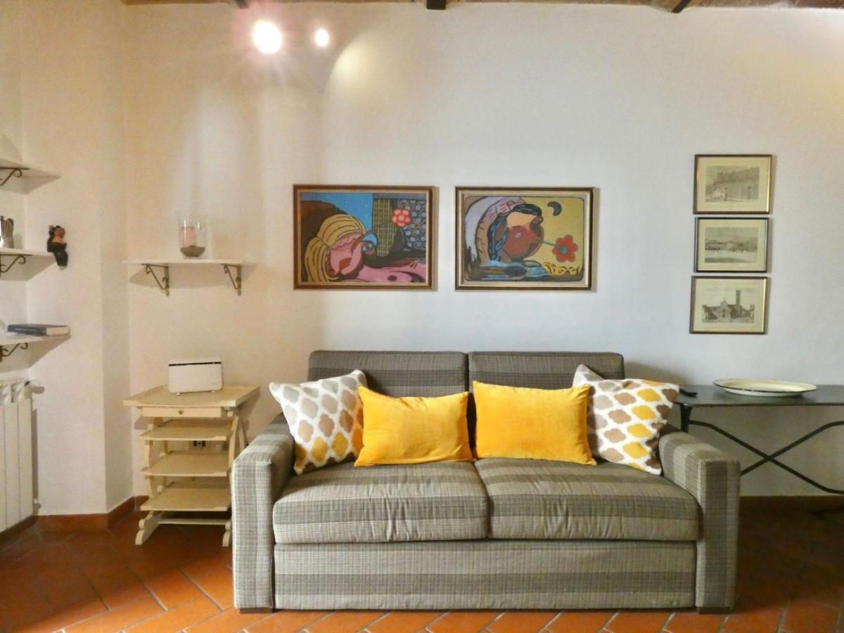 Maila Apartments 25Min From Florence Prato  Bagian luar foto